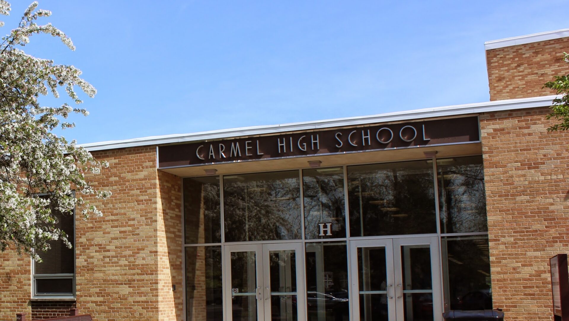 Carmel Catholic High School-Study USA7